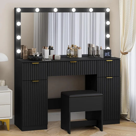 Vee Vanity
